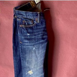 𝙰𝚋𝚎𝚛𝚌𝚛𝚘𝚖𝚋𝚒𝚎 𝚓𝚎𝚊𝚗𝚜 𝚕𝚘𝚠 𝚌𝚞𝚝